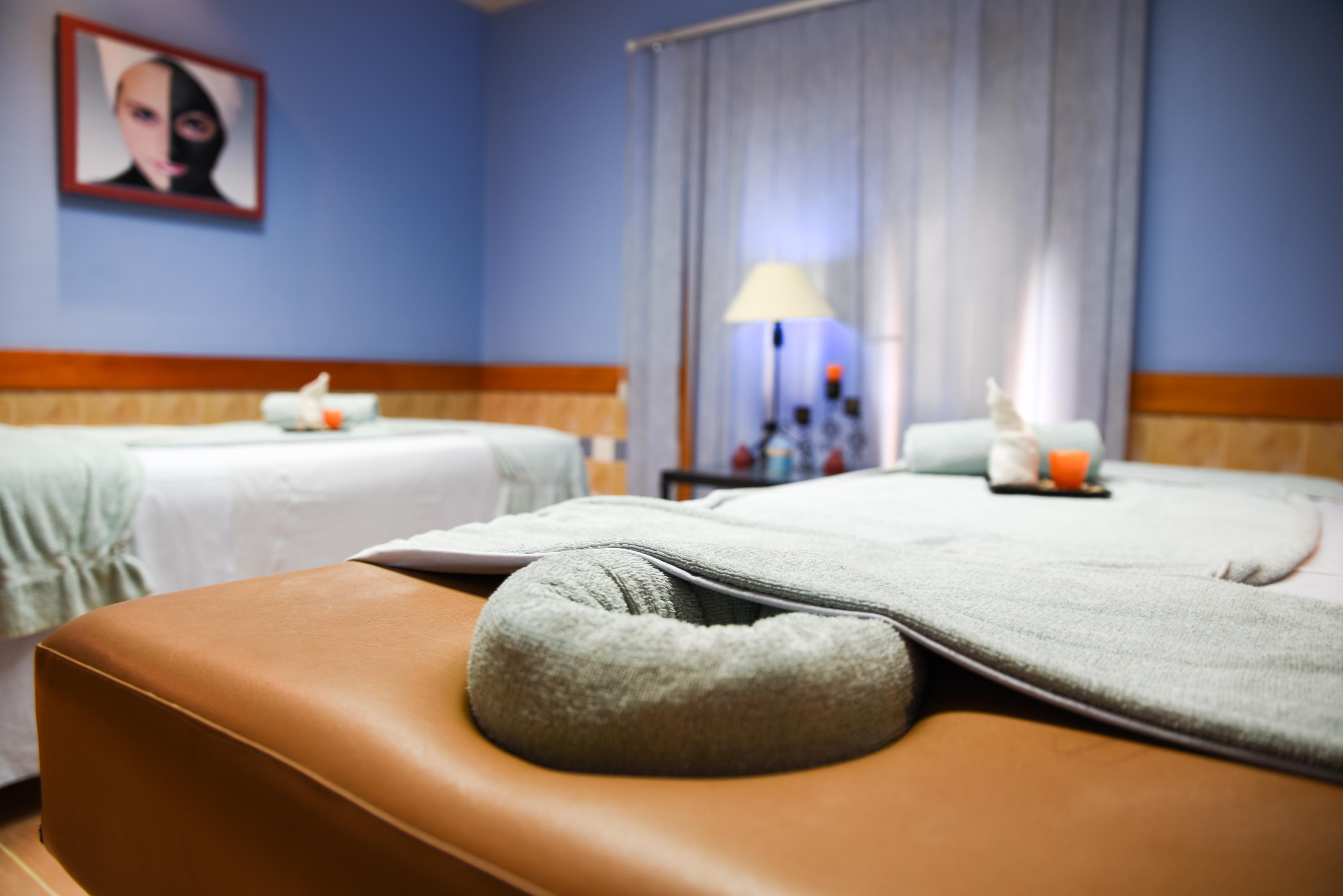 Marina Plaza Tala Bay Hotel