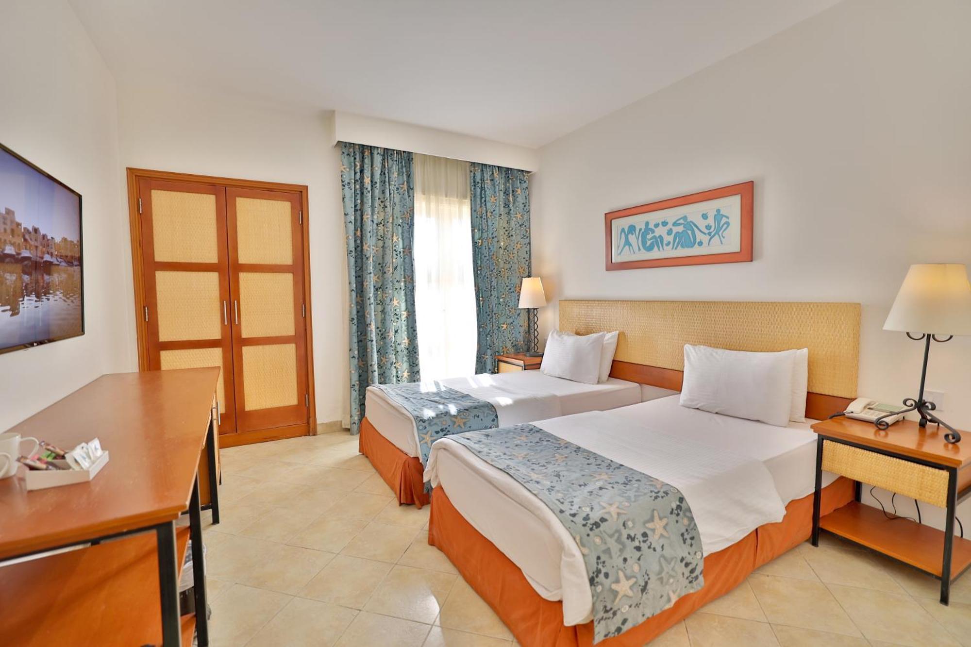 Marina Plaza Tala Bay 4*