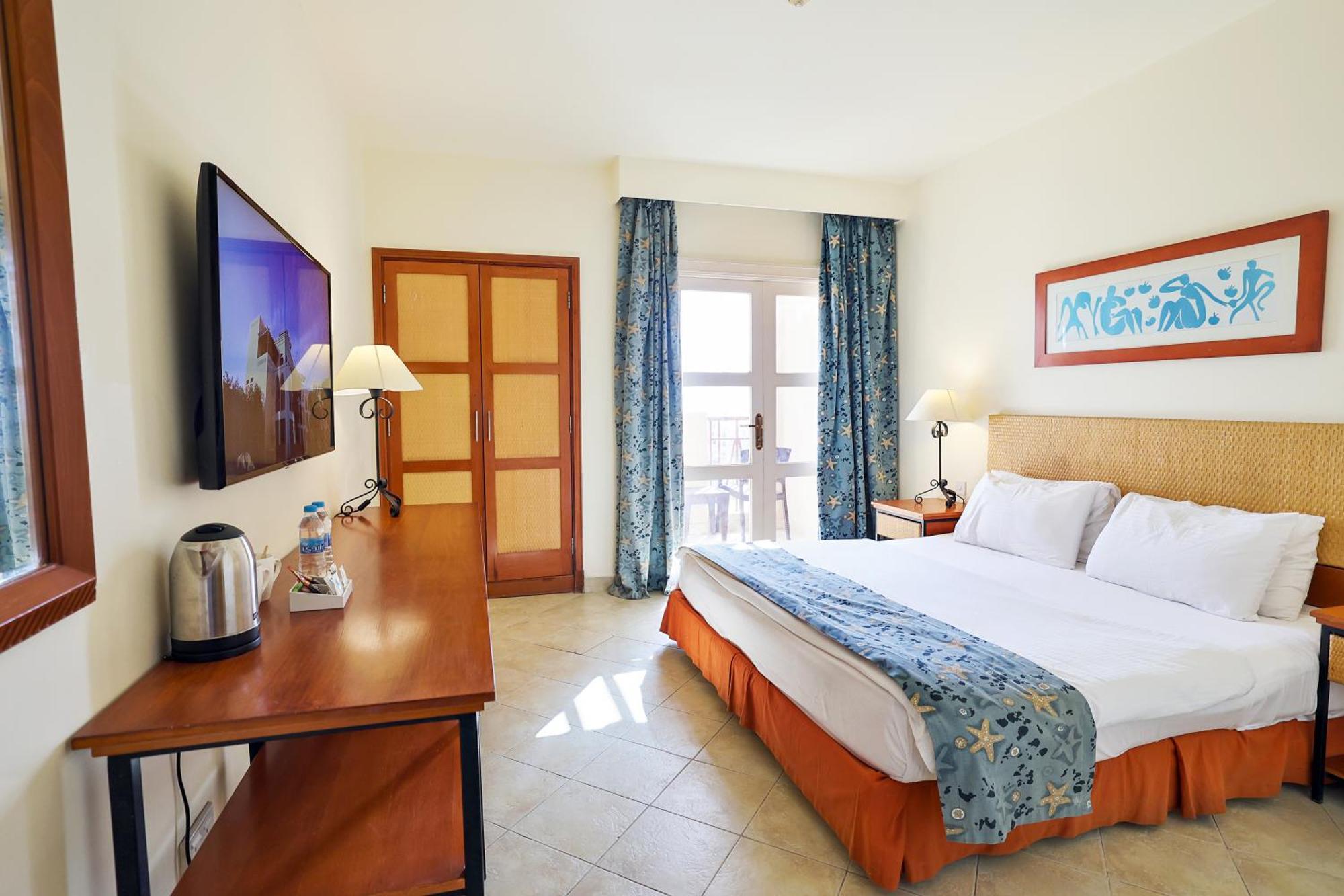 Marina Plaza Tala Bay Hotel