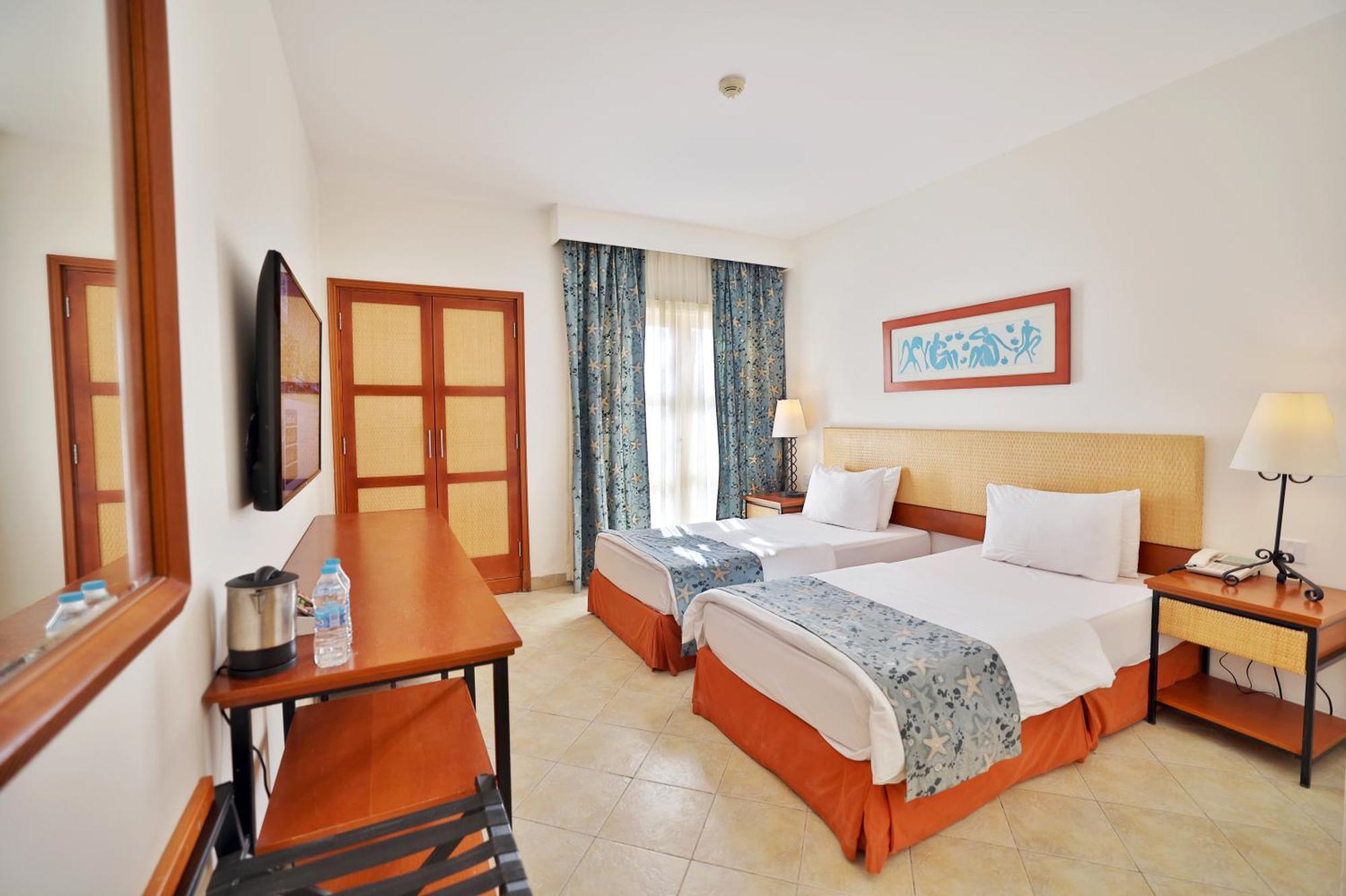 Marina Plaza Tala Bay 4*