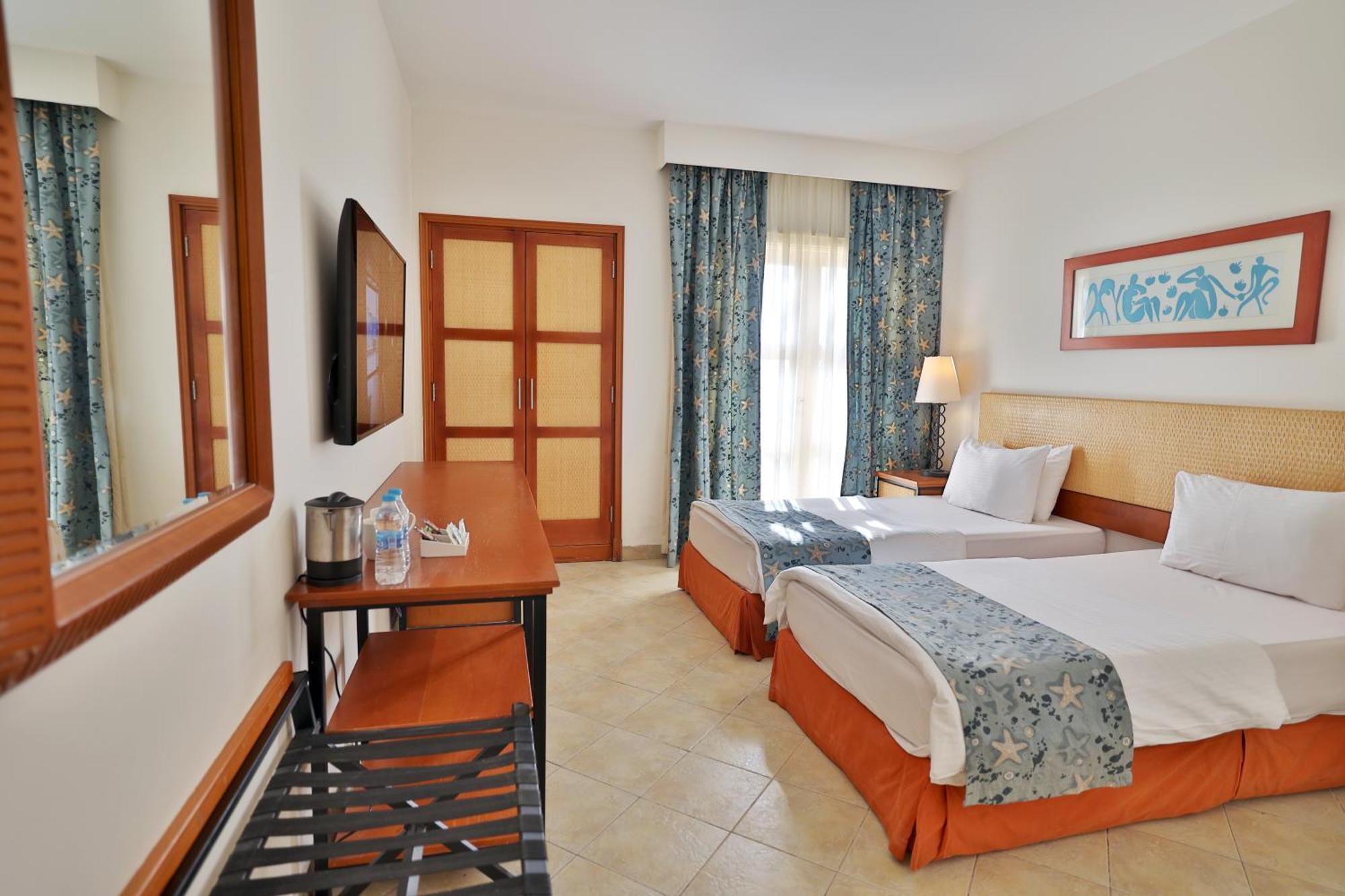 Marina Plaza Tala Bay