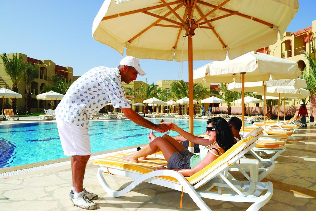Marina Plaza Tala Bay Hotel 4*